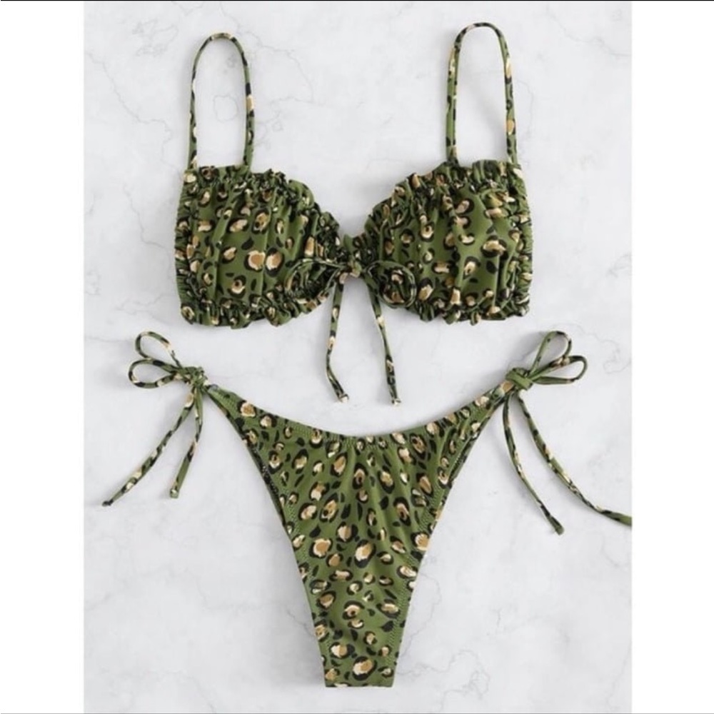 SHEIN Bikini Bundle - Picture 4 of 7